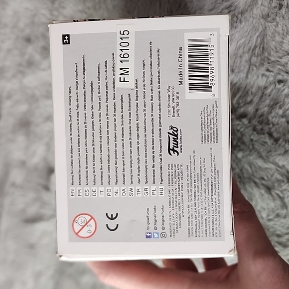 NIB Funko Pop Harry Potter with Hedwig Hot Topic Exclusive #31 - Picture 8 of 9